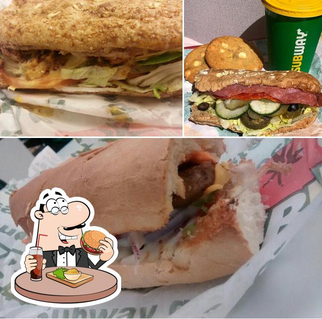 Tómate una hamburguesa en Subway