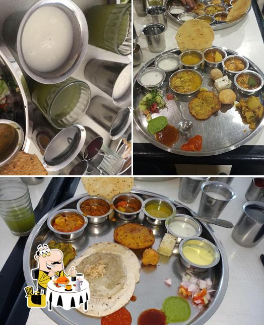 Meals at Navaratna Raghav