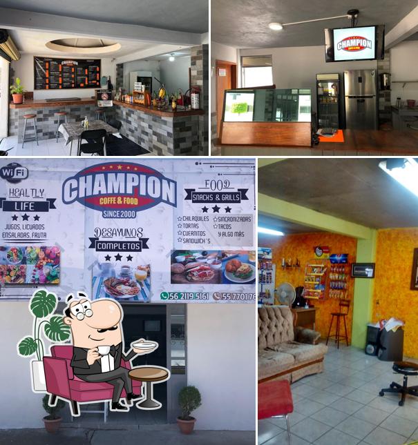 El interior de Cafetería "Champion"