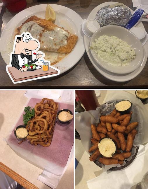 Captain John's Seafood House in Calabash Restaurant menu and reviews