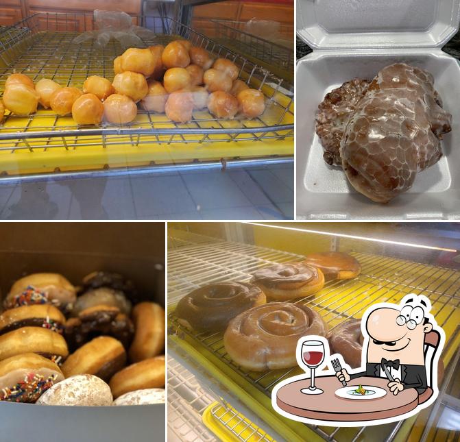 Golden Gate Donuts, 8605 Smyrna Pkwy in Louisville Restaurant menu and reviews