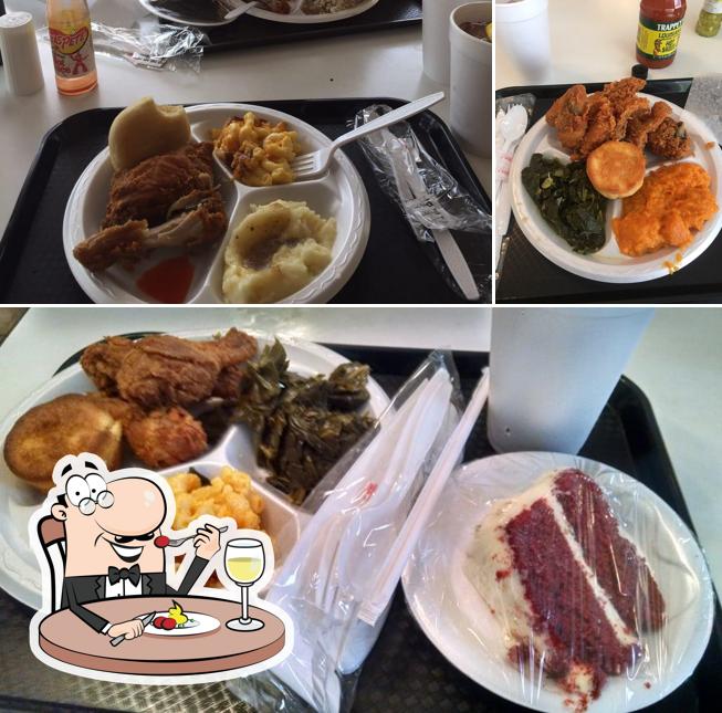 Minnie's Uptown Restaurant in Columbus Restaurant menu and reviews