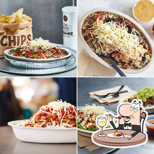 Chipotle Mexican Grill in Ukiah Restaurant menu and reviews