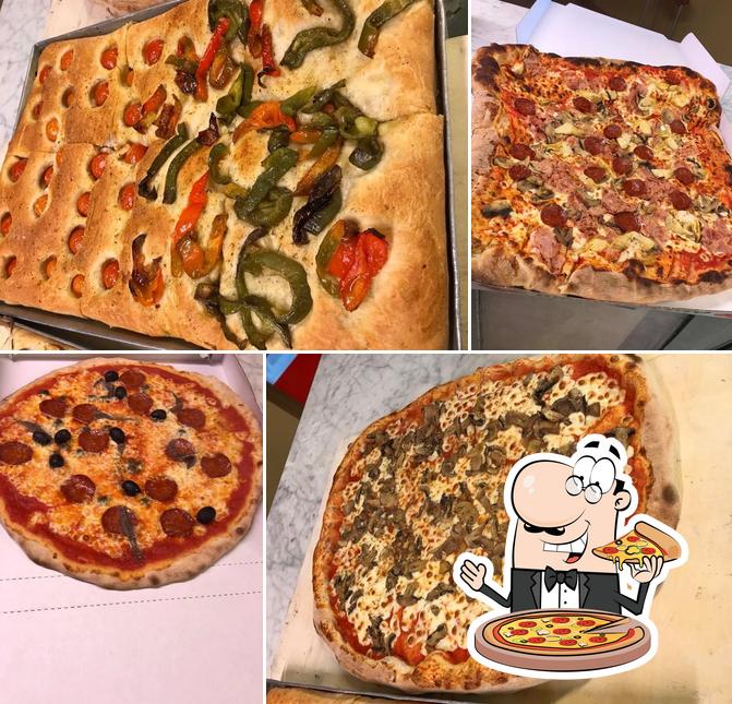 Get pizza at Pizzeria Al Portego
