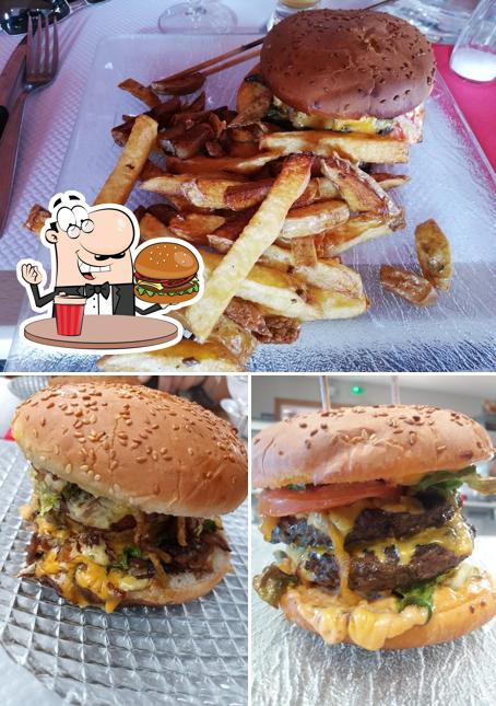 Commandez un hamburger à Restaurant Snack Le Patchwork dit la Guinguette à Lolo