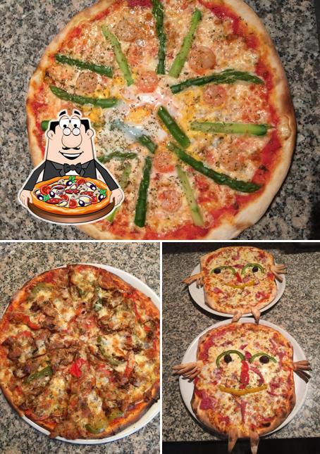 Scegli una pizza a Ristorante-Pizzeria Roma