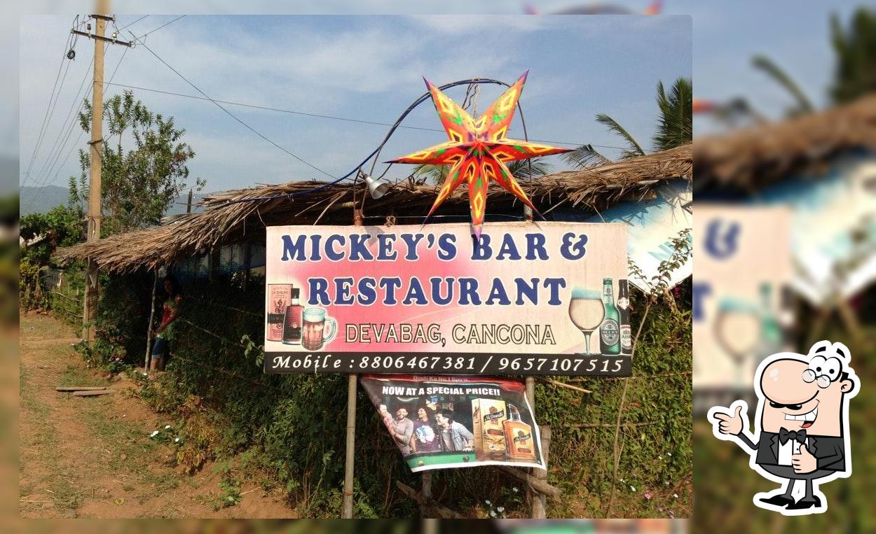 Mickeys Bar & Restaurant