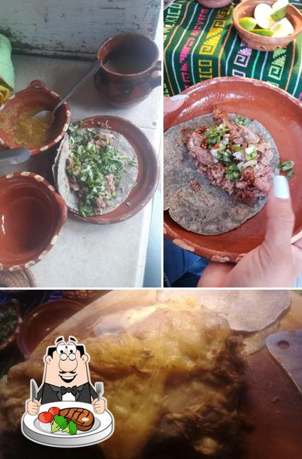 Try out meat dishes at Barbacoa "Las Azucenas"