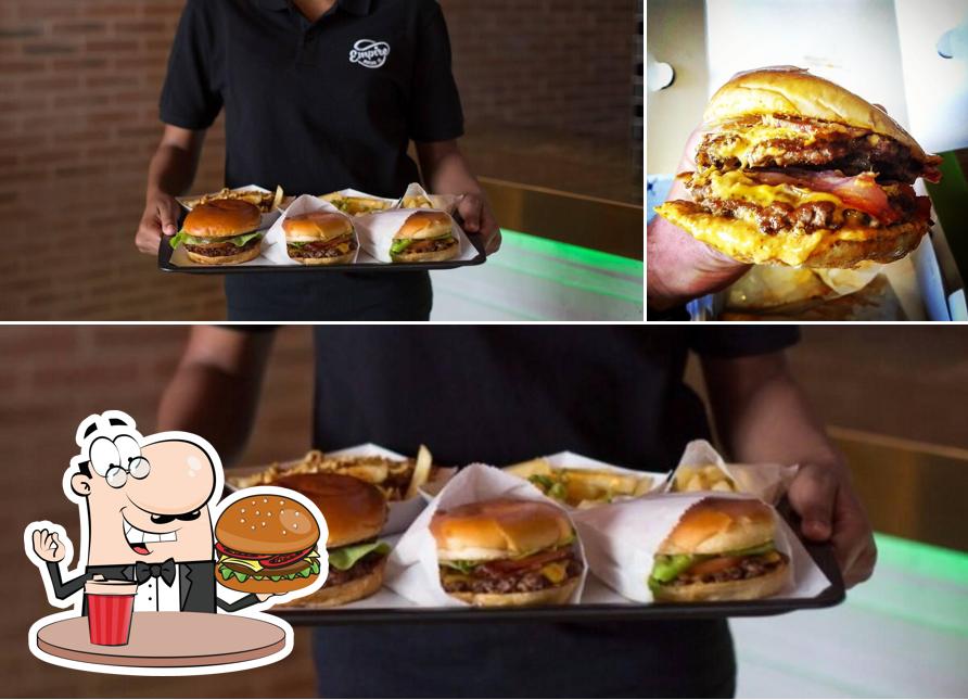 Prenez un hamburger à Empire Burger Co