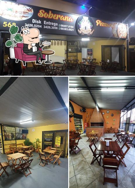 O interior do Soberana Pizzaria