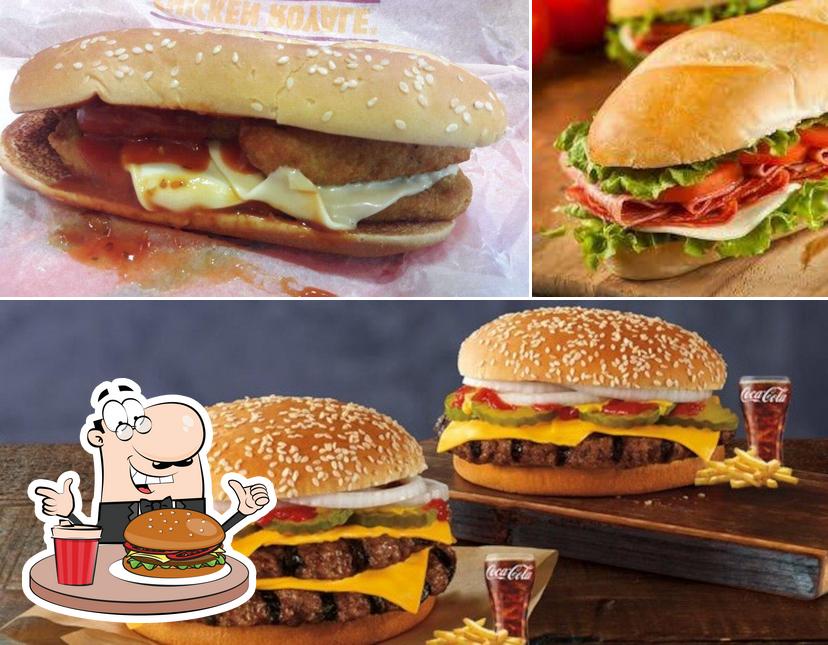 Las hamburguesas de Burger King - Khalidiya Mall las disfrutan distintos paladares