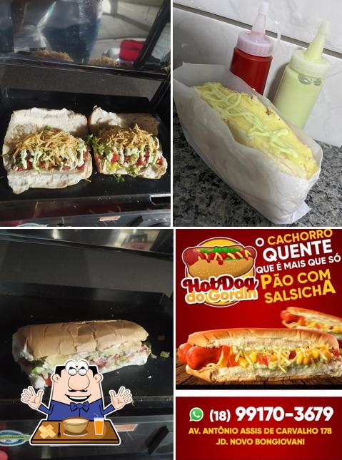 Comida em Hot Dog do Gordin