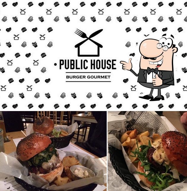 Vedi la immagine di Public House - Burger Gourmet