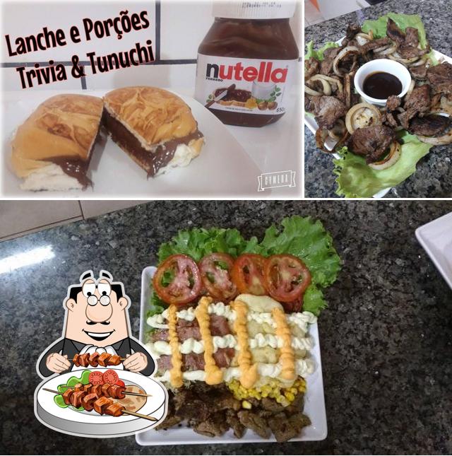 Food at TRIVIA Lanches