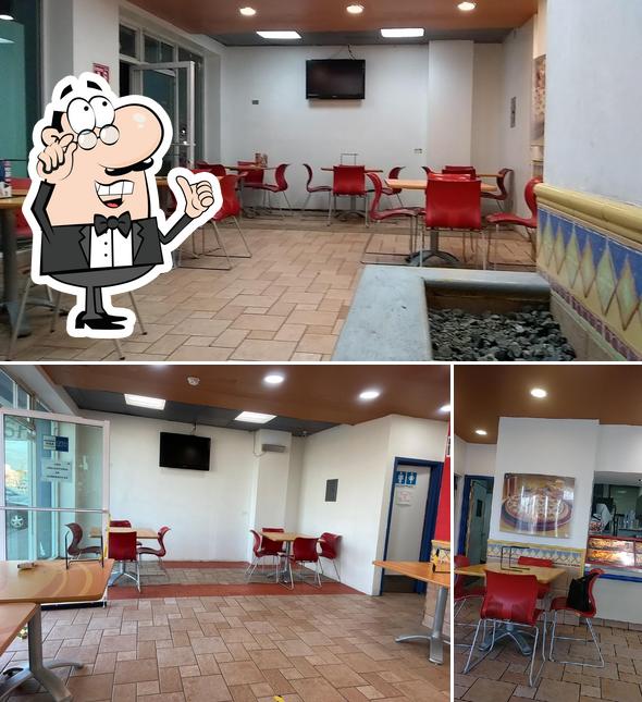 Domino's Rosarito pizzeria, Rosarito, Blvd. Benito Juárez 962B Col