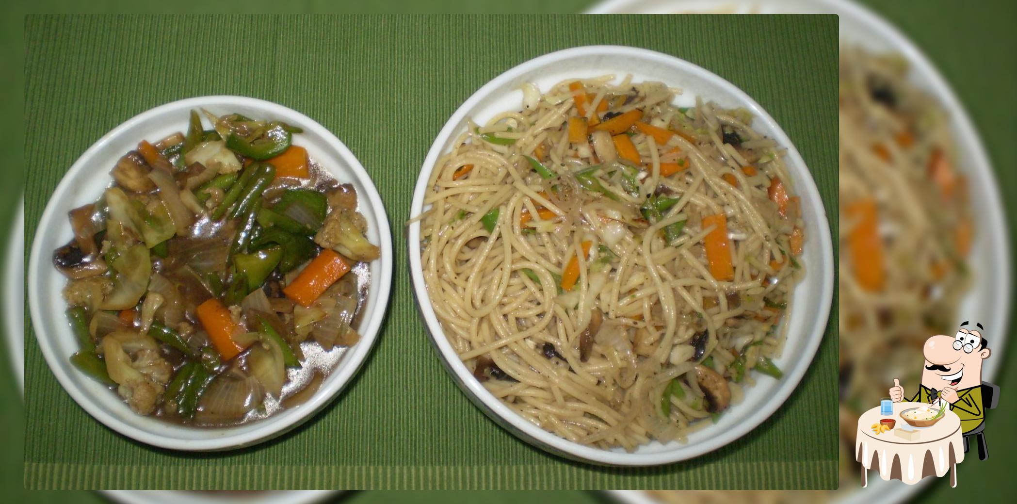 Food at ECR Grand Kitchen