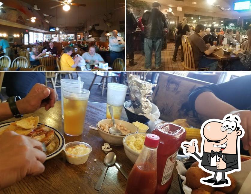 Jumpin Catfish Restaurant, 1861 S Ridgeview Rd in Olathe Restaurant