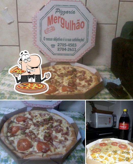 Peça pizza no Pizzaria Mergulhão