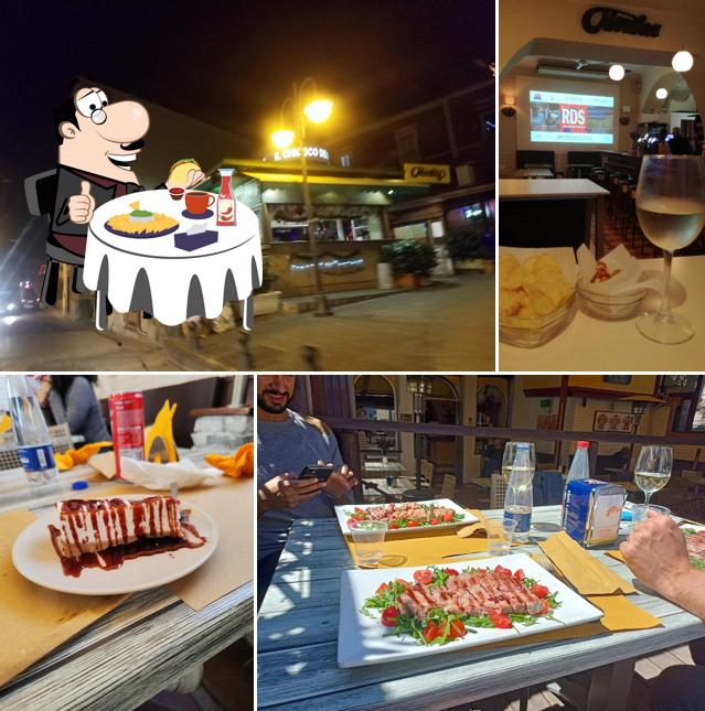 Piatto di formaggi al Monkey Bar