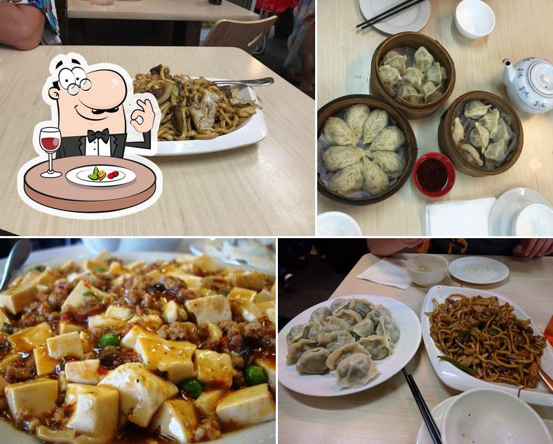 Papa Han's Chinese Dumpling and Noodle Restaurant, 323 Anzac Parade in