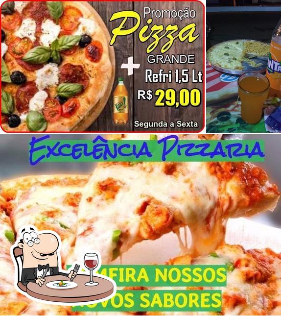 Dê uma olhada a ilustração apresentando comida e bebida a Excelência Pizzaria