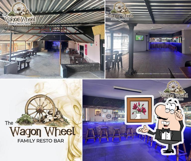 Die Inneneinrichtung von The Wagon Wheel Bush Camp & RestoBar