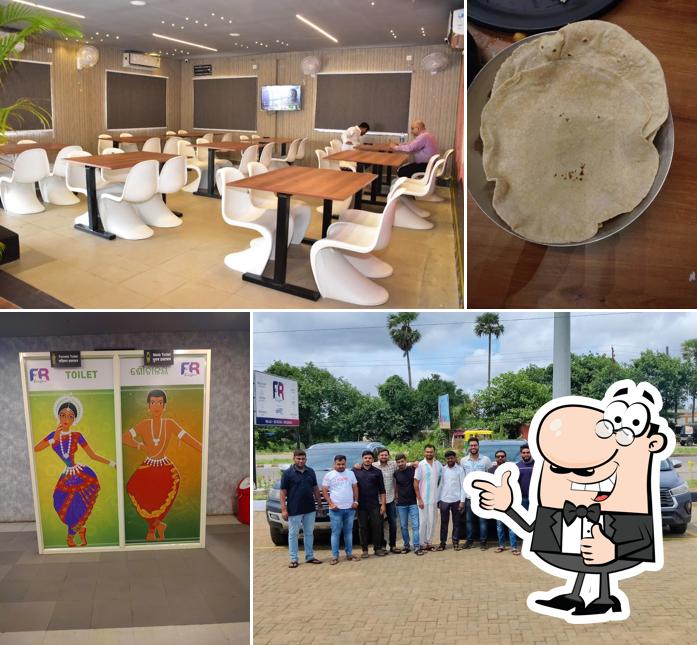 Here's an image of FreshRooms Cafe