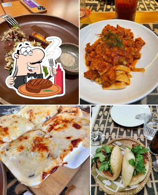 Prove pratos de carne no Motique Restaurante em Pinheiros