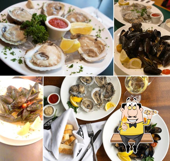 The visitors of Juicy Lucy's Steakhouse can enjoy various seafood items