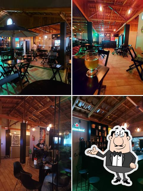 O interior do Major Pub