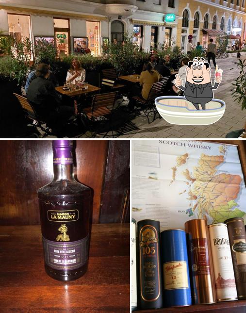 Das LANGE Pub und Beisl serves alcohol
