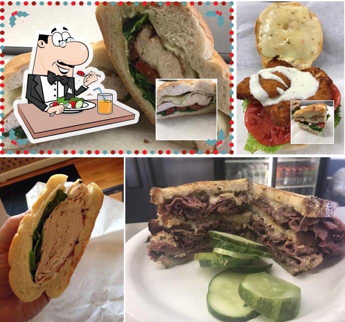 Mike's Italian Deli & Grill in Milford Restaurant menu and reviews