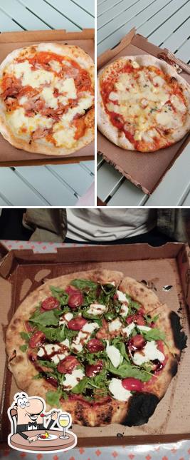 Nourriture à Pizza et Basta Foodtruck