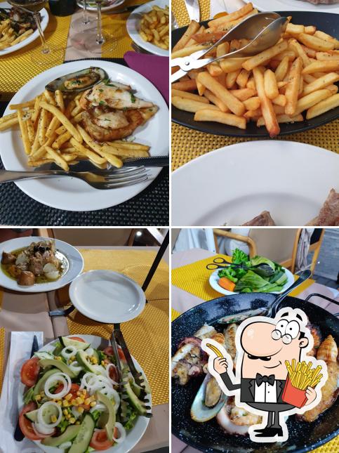 Try out French fries at Tradicional Restaurant