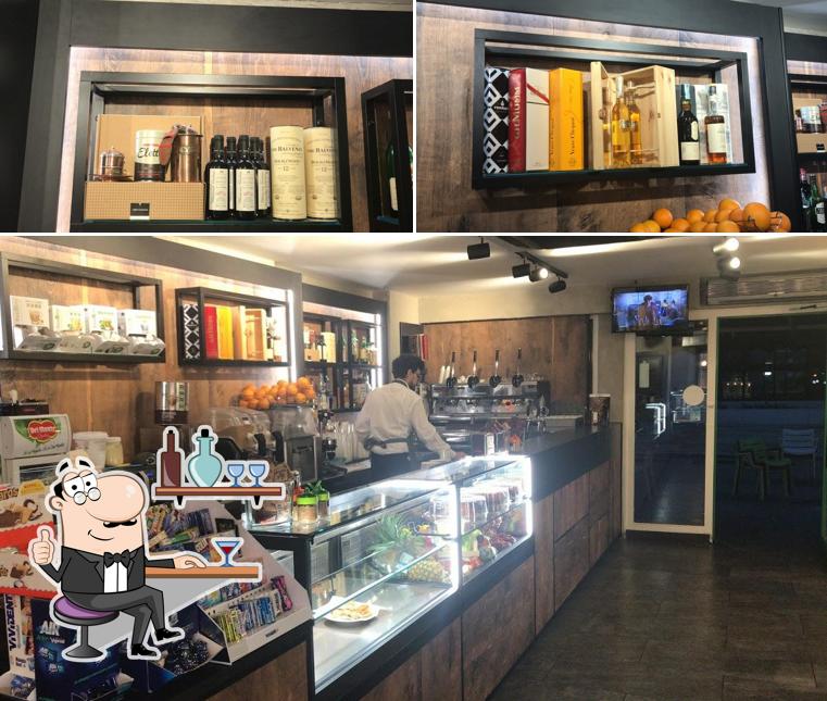 Dai un'occhiata agli interni di FusiOn Bar