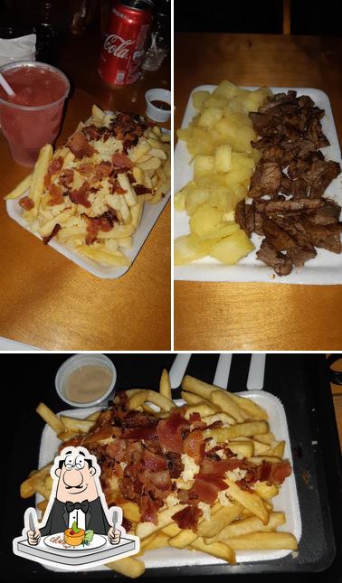 Comida em Cowboys rustic bar