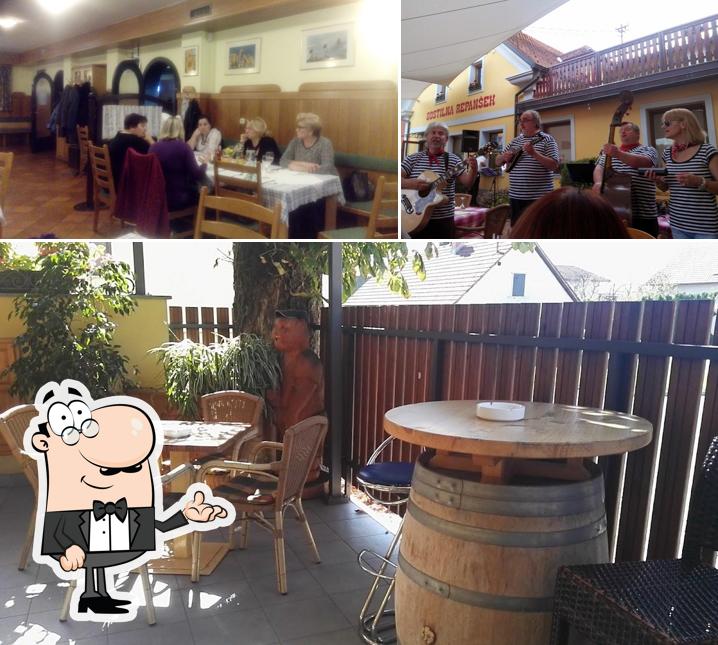 Siediti a un tavolo di GOSTILNA PENZION REPANŠEK, ANDREJ REPANŠEK, s.p