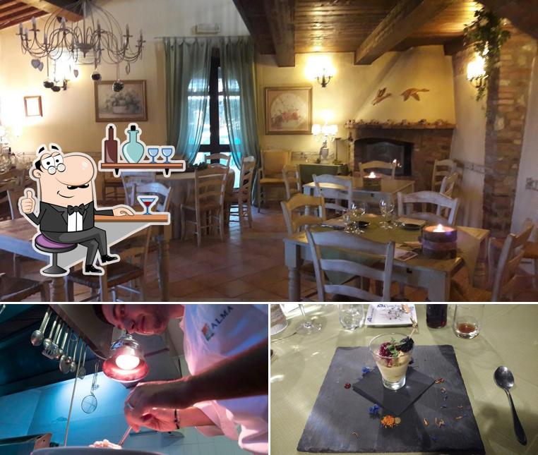 La foto della interni e alcol di Osteria Biostè
