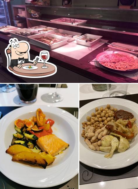 Cibo al Ristorante Emiliana
