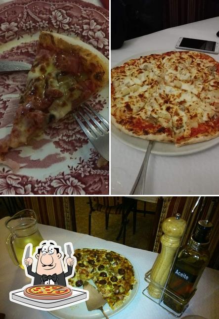 Consiga pizza no Pizzaria "A Variante"
