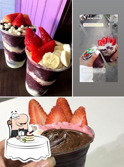 Açaí da Carol serve uma seleção de pratos doces