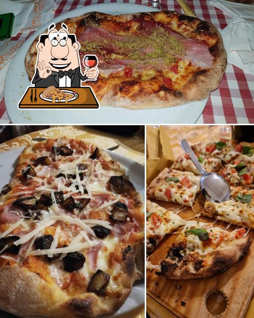 Prenditi una pizza a La Pineta di Garufi Vincenza