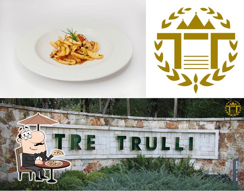 Goditi la vista dagli esterni di Tre Trulli