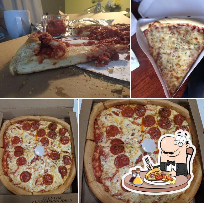 Old Town Pizza, 109 E Roosevelt Rd in Lombard Restaurant menu and reviews