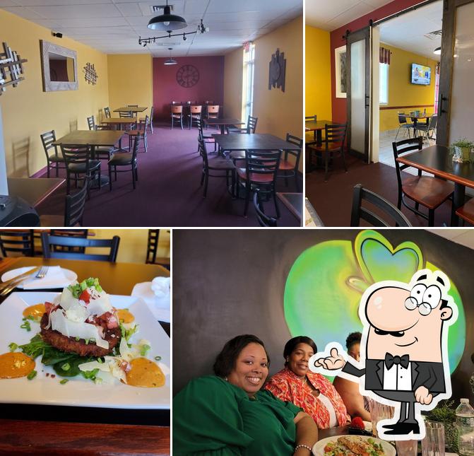 Amna's Restaurant in Bloomfield Restaurant menu and reviews