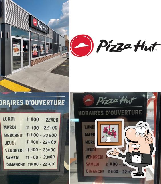 L'intérieur de Pizza Hut