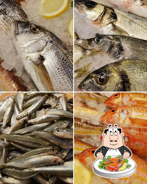 Pide una receta de pescado en Restaurant le Pirate Monastir