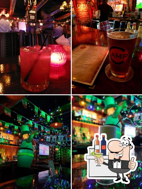 Camp Bar Shorewood, 4044 N Oakland Ave in Shorewood Restaurant menu and reviews
