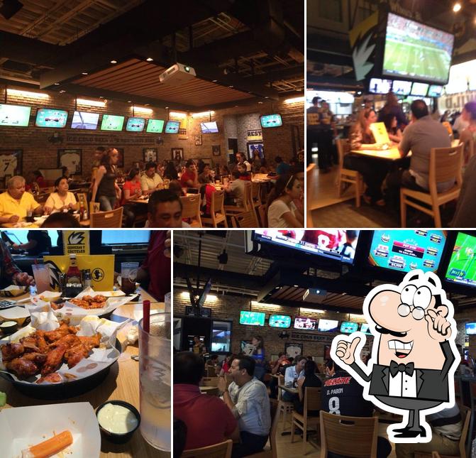 Buffalo Wild Wings fast food, Monterrey, Av. Eugenio Garza Sada Sur 602