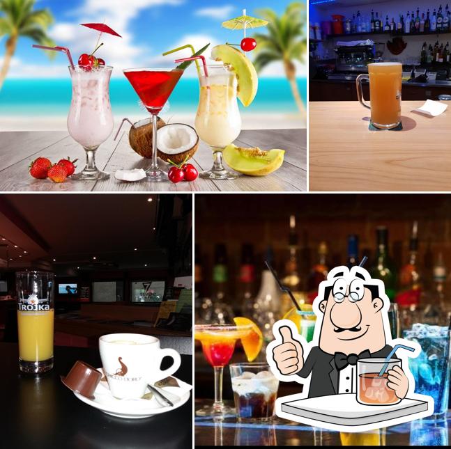 Restaurant Bar - Seven Café